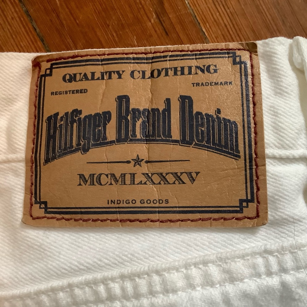 Men’s Hilfiger Rebel Slim white 33/30 jeans EUC